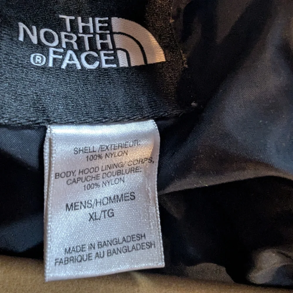 The North Face. Men's Jacket. With Hood. Grey And Black. Lined.